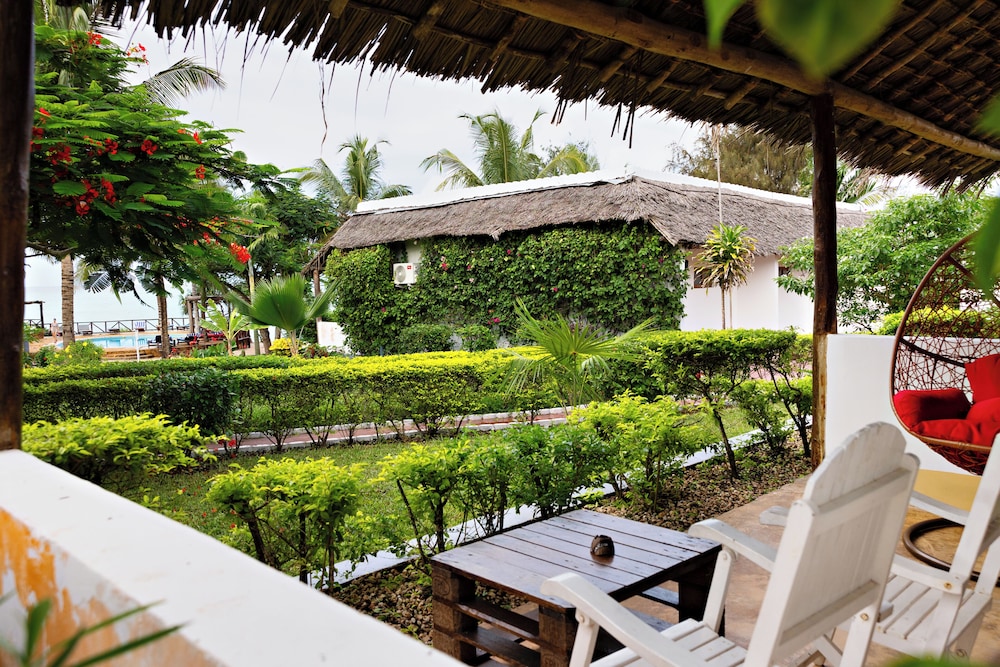 Tanzanite Beach Resort 36/49