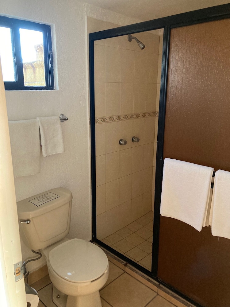 Hotel Mision Barrancas Del Cobre 48/50