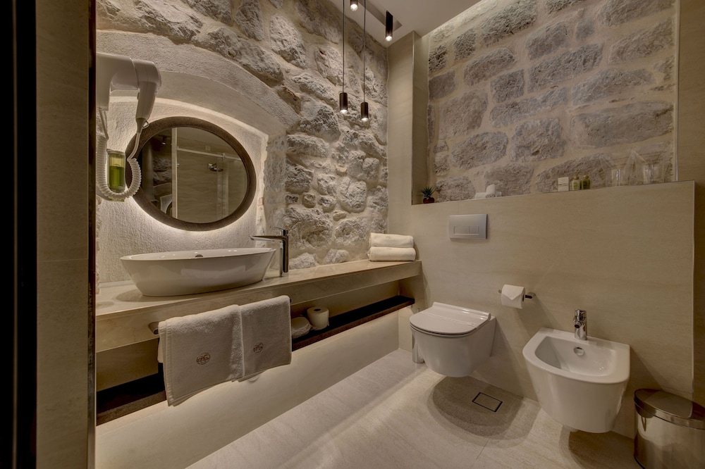 Heritage Hotel Leon Coronato 37/44