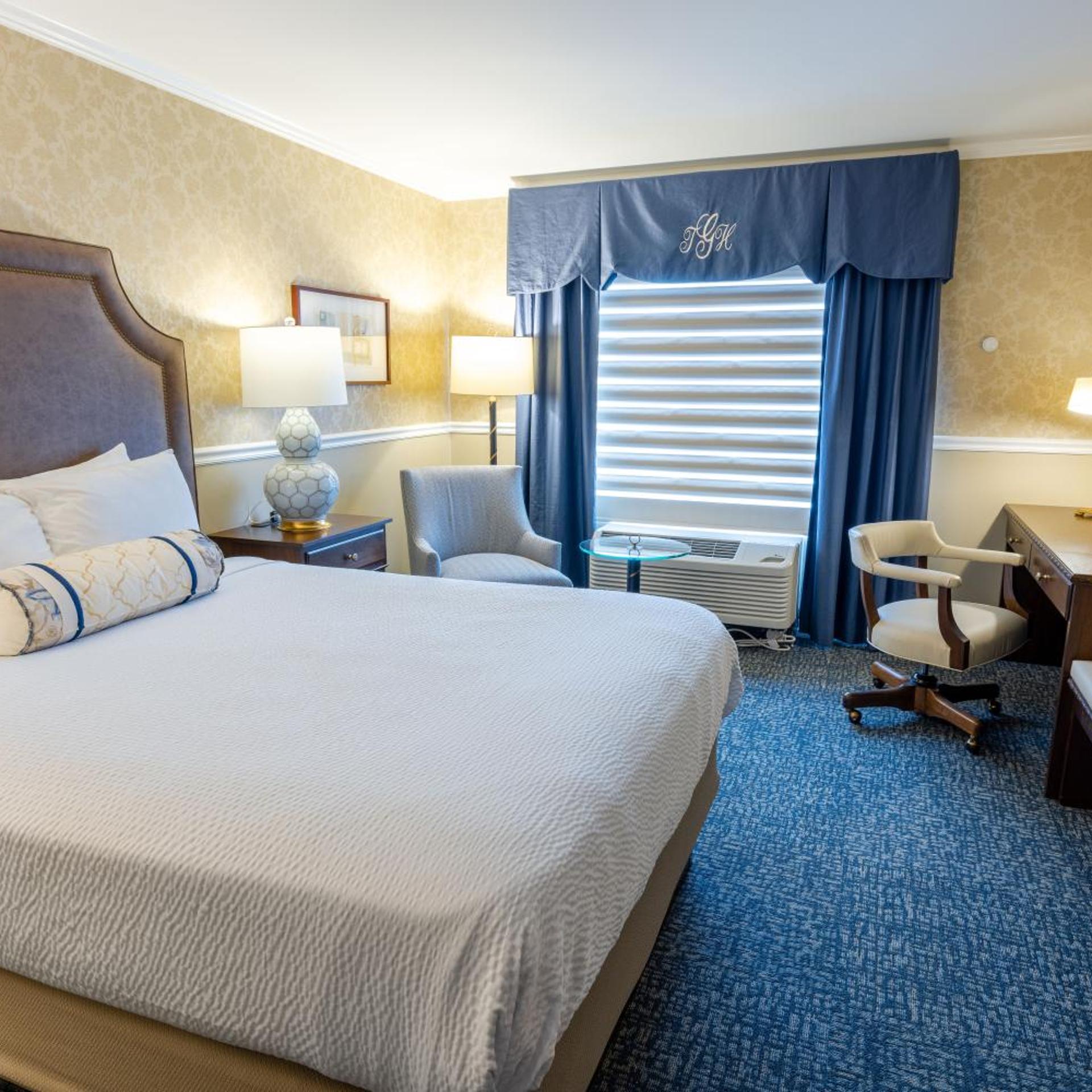 Room, King Bed