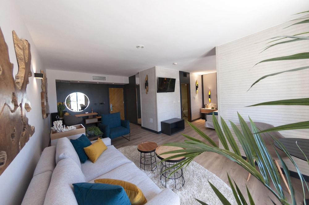 La Laguna Spa And Golf 51/66