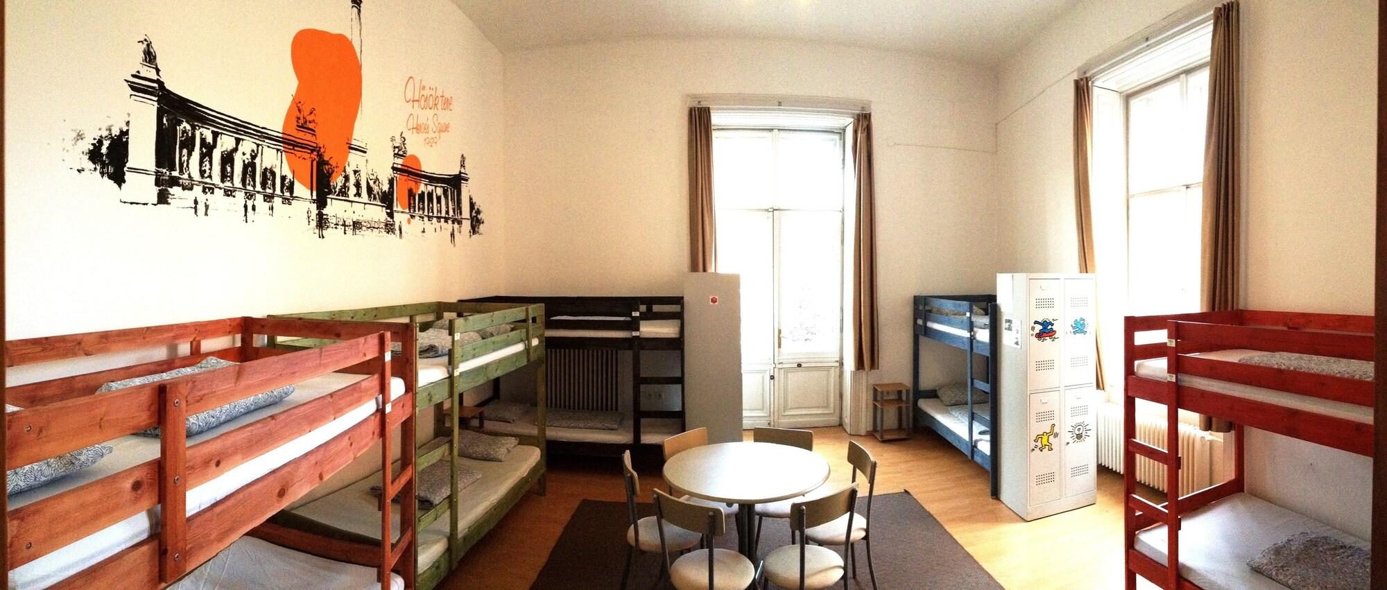 Adagio Hostel 1.0 Oktogon 52/65