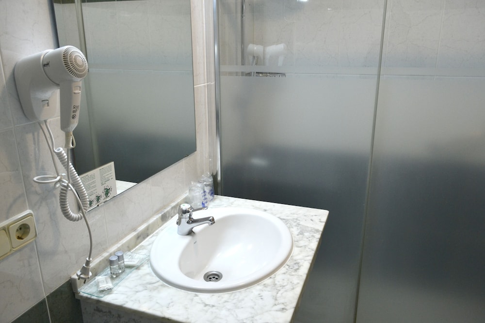 غرفة بسرير مزدوج، Hotel Maria de Molina 6/7