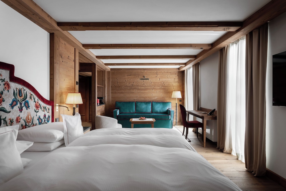 Hotel Tyrol 22/66