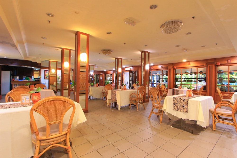Telang Usan Hotel 38/44