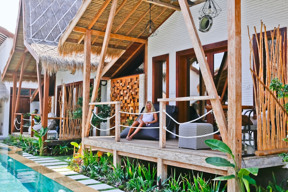 Kaleydo Villas 69/71