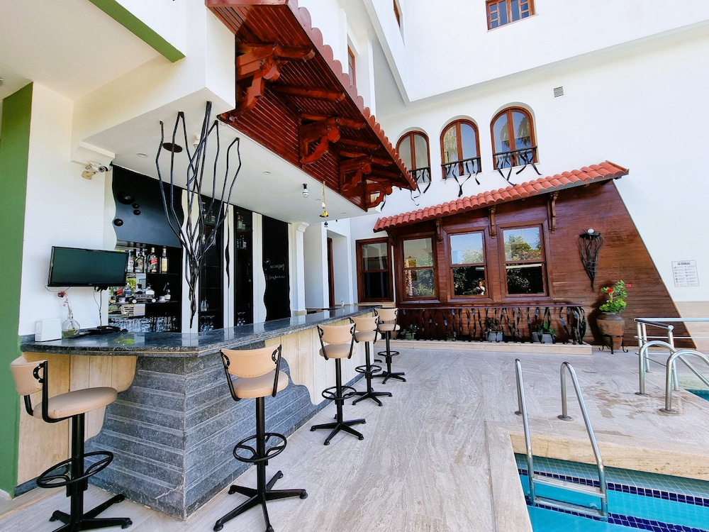 Sima Hotel 29/34