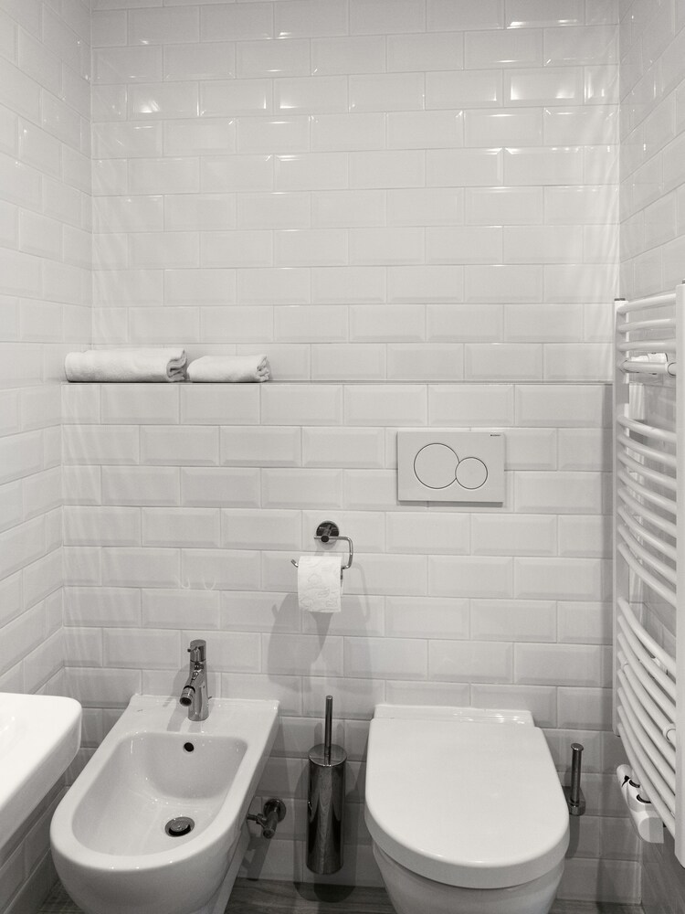 numa l Root Rooms and Apartments 23/81