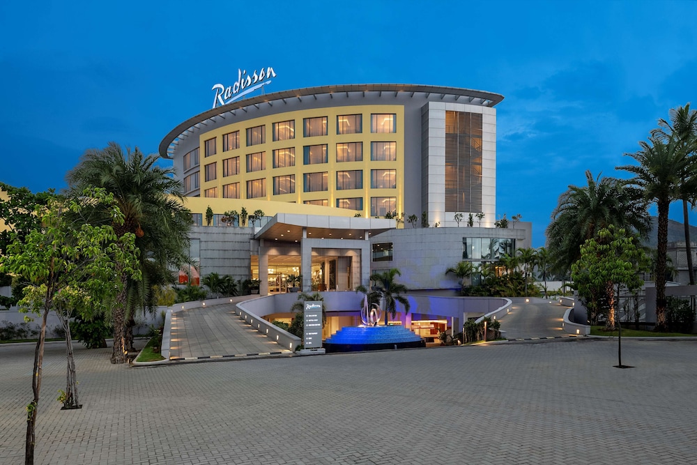 Radisson Salem 5/70