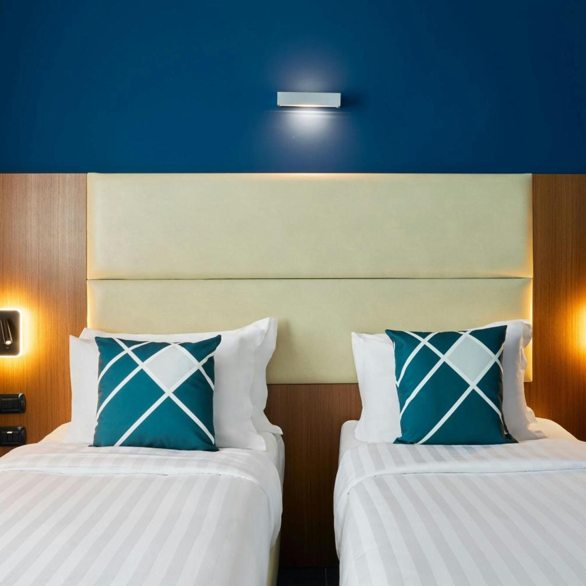 Superior, Twin Beds, City View, High Floor