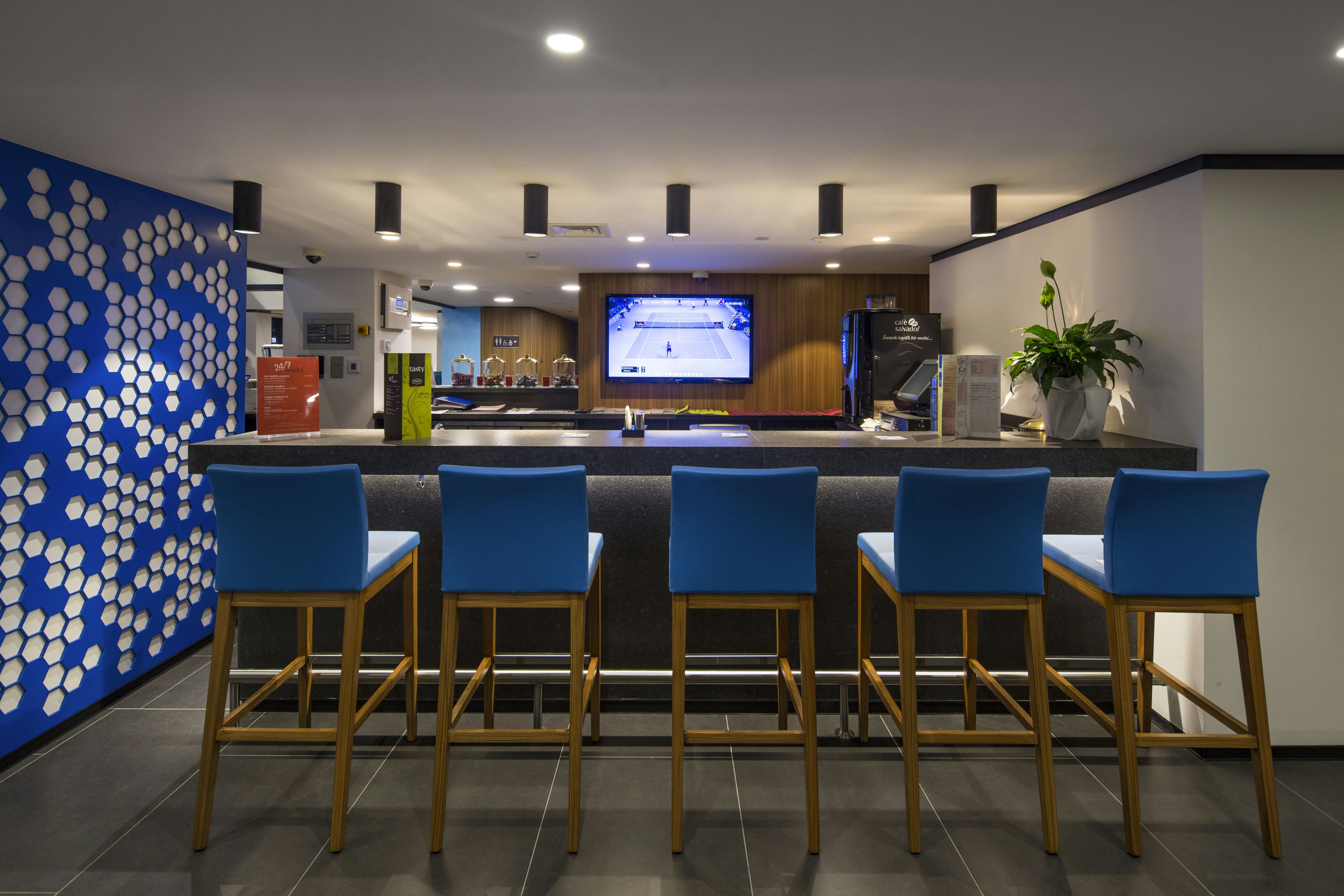 Hampton By Hilton Istanbul Sabiha Gokcen Airport 52/53