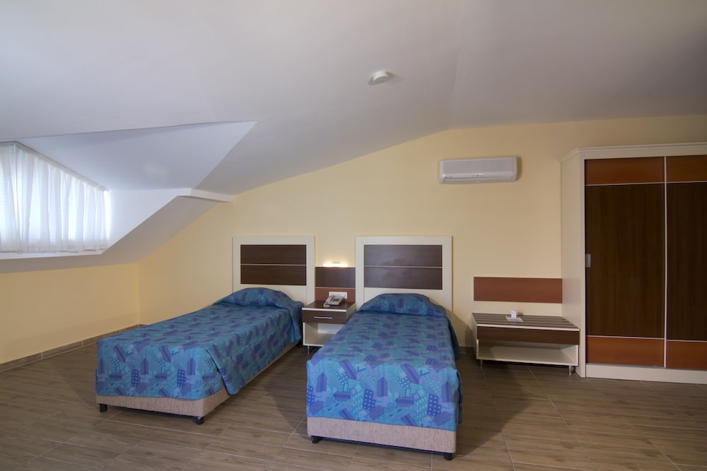 Krizantem Hotel 15/61
