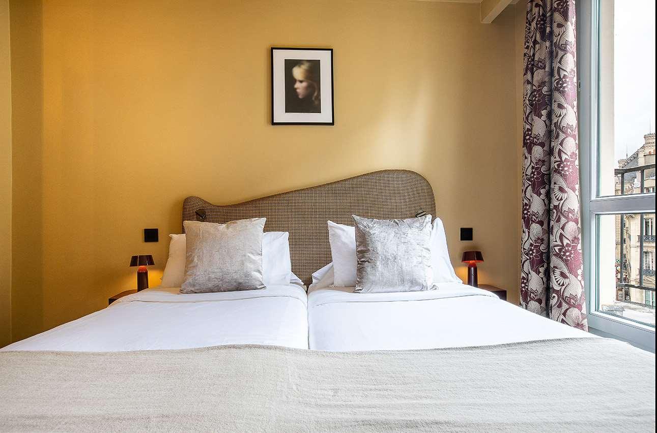 STANDARD, TWIN BEDS