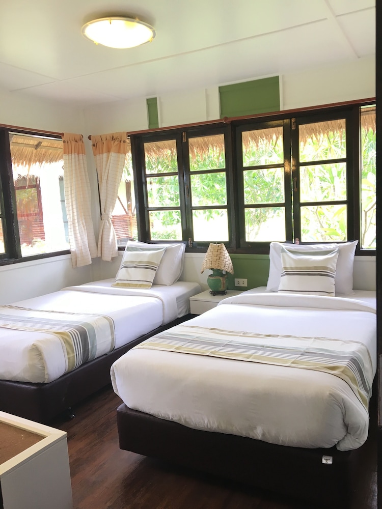 Suan Ban Krut Beach Resort 31/66