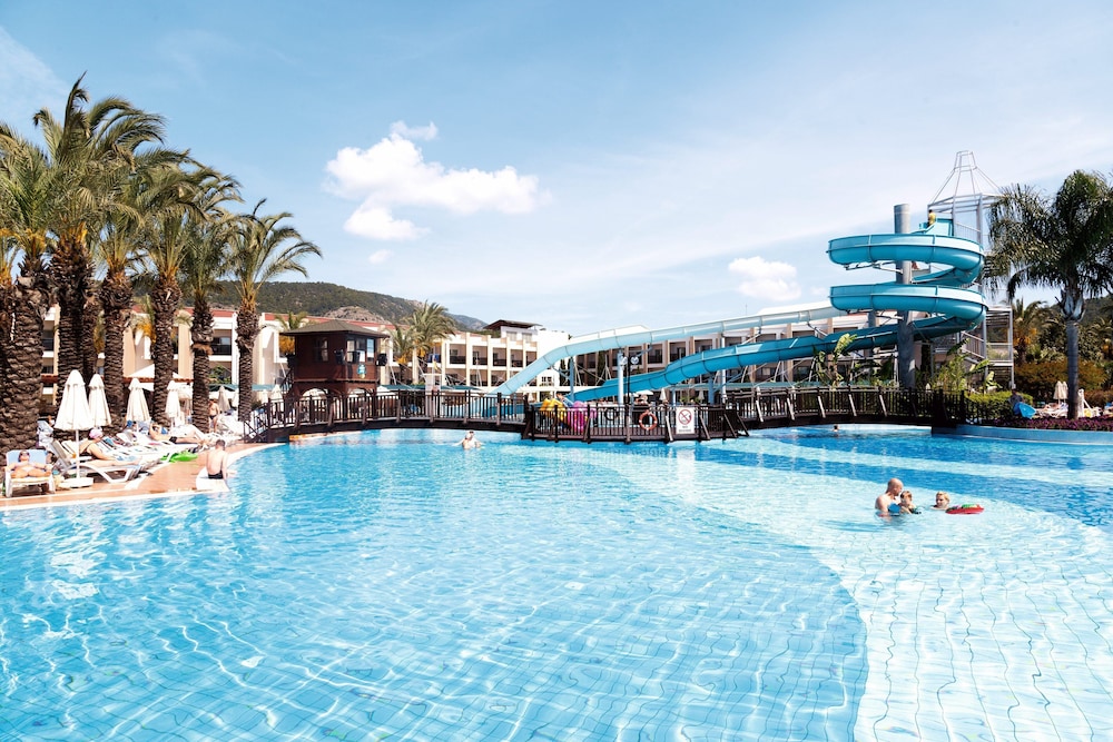 TUI Blue Tropical in ORTACA