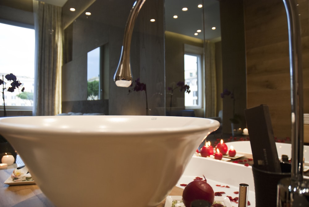 Sun Suite Luxury Pantheon 28/50