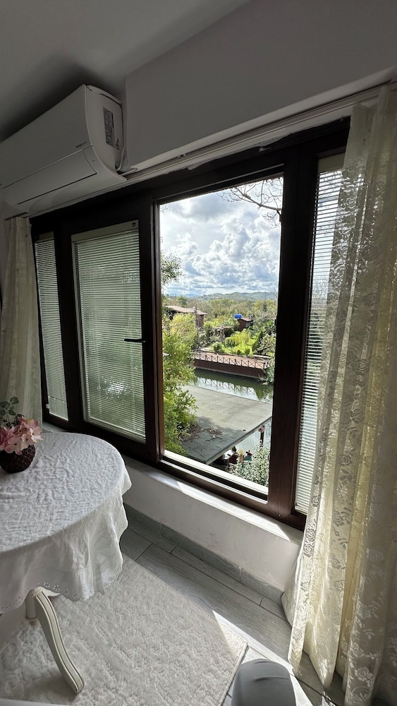 Beyaz Ev Agva - Adults Only 14/50