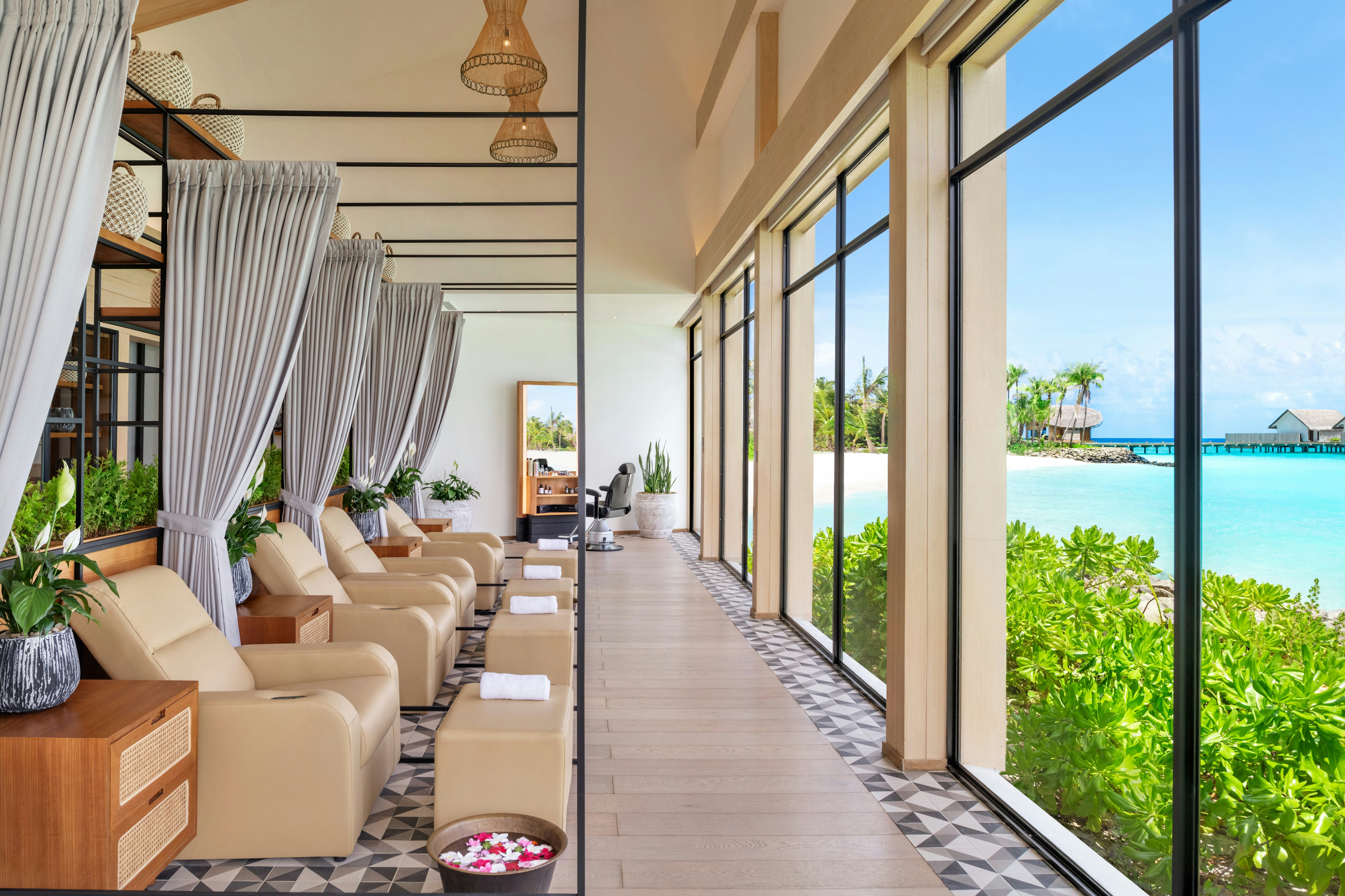 Hilton Maldives Amingiri Resort and Spa 40/72