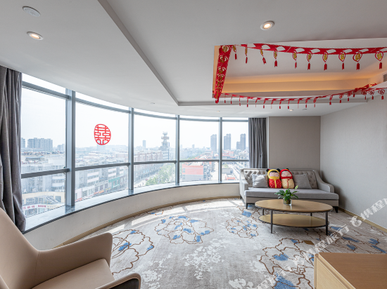 Metropolo Jinjiang Hotels (Fengxian Jinjiang Building) 19/24
