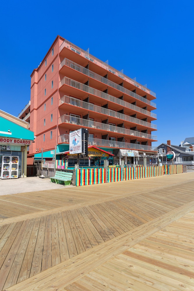 Americana Hotel Oceanfront 58/68