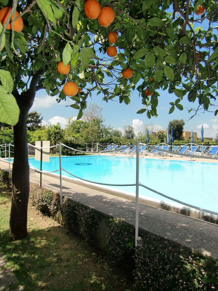 Hotel Girasole 52/55