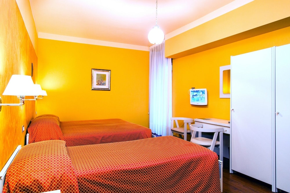 Hotel Diana 11/50
