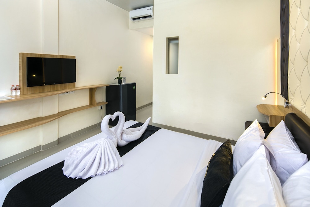 Graha Socio Hotel 17/56
