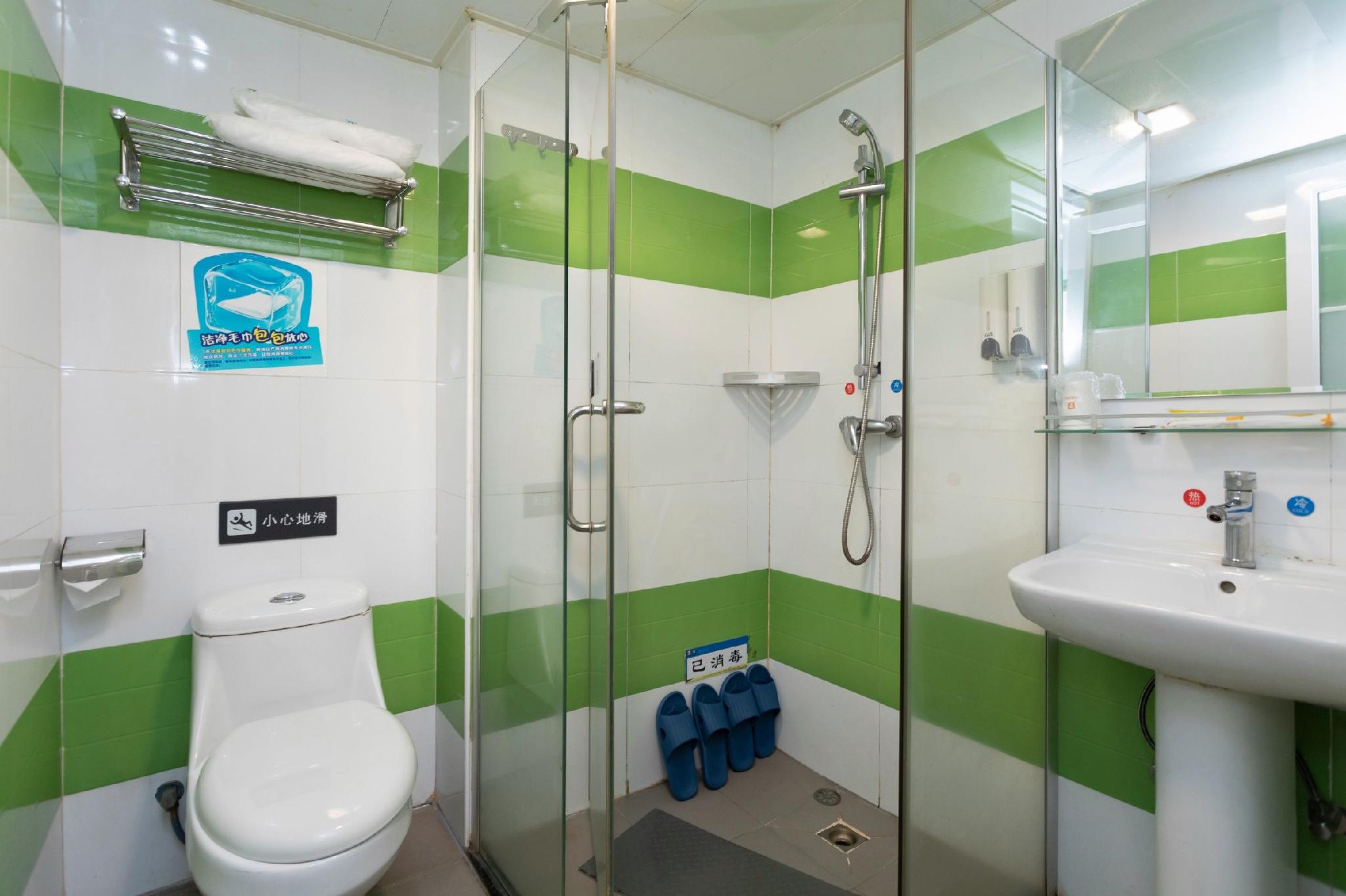 7 Days Inn (Shenzhen Shajing Citizen Square) 47/47
