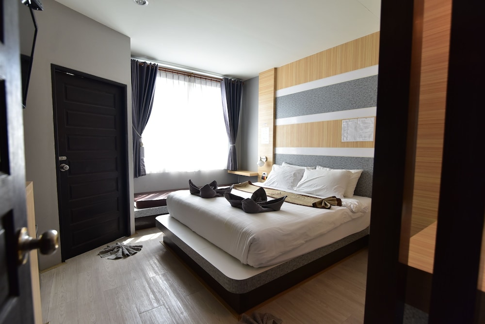 SUPERIOR, DOUBLE BED