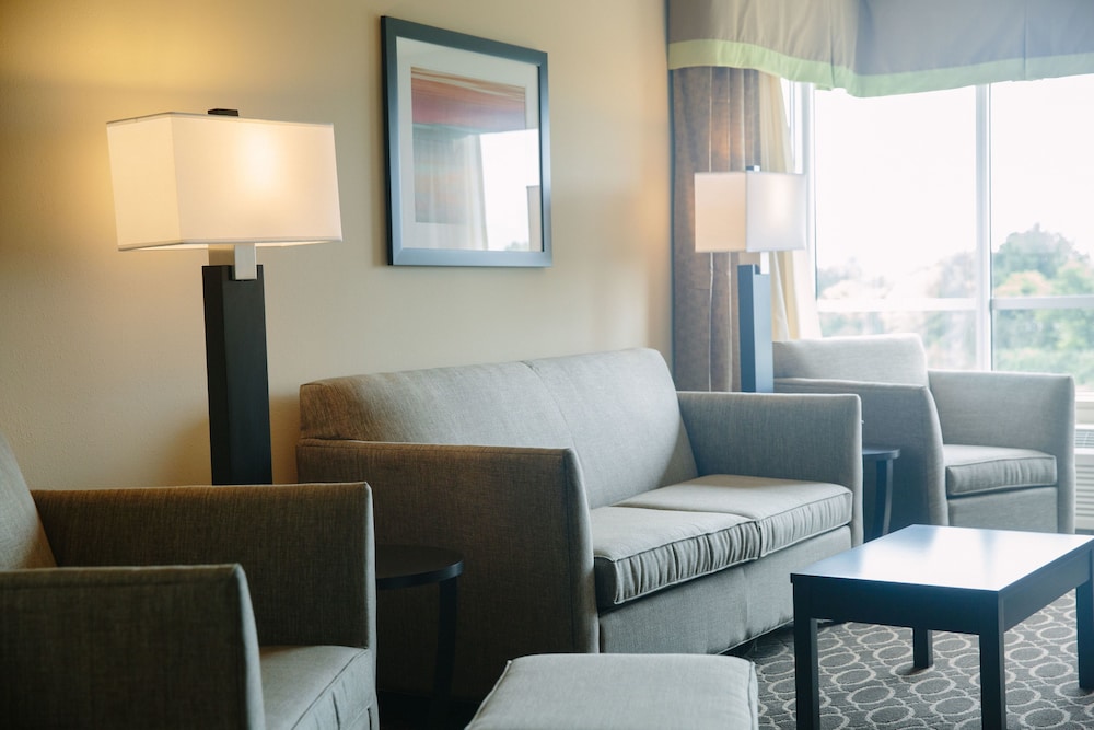 Holiday Inn Murfreesboro 19/54