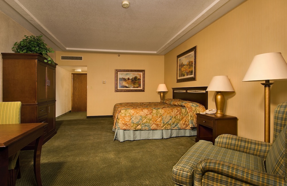 University Square Hotel 11/27