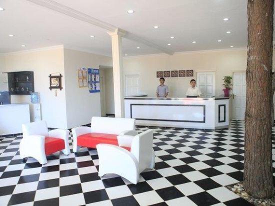 Aperion Beach Hotel 10/46
