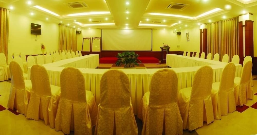 Hau Giang Hotel 30/30