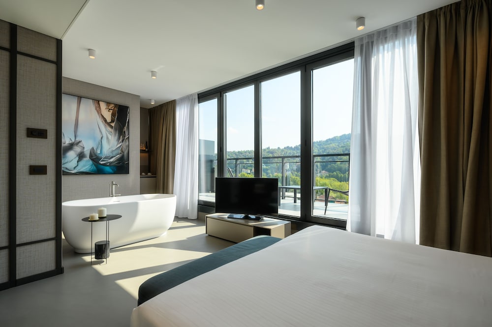 Duparc Contemporary Suites 18/73