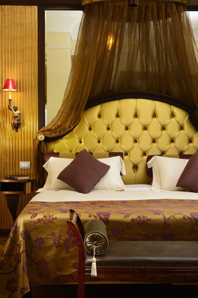 Grand Hotel Savoia Genova, Curio Collection by Hilton 22/73