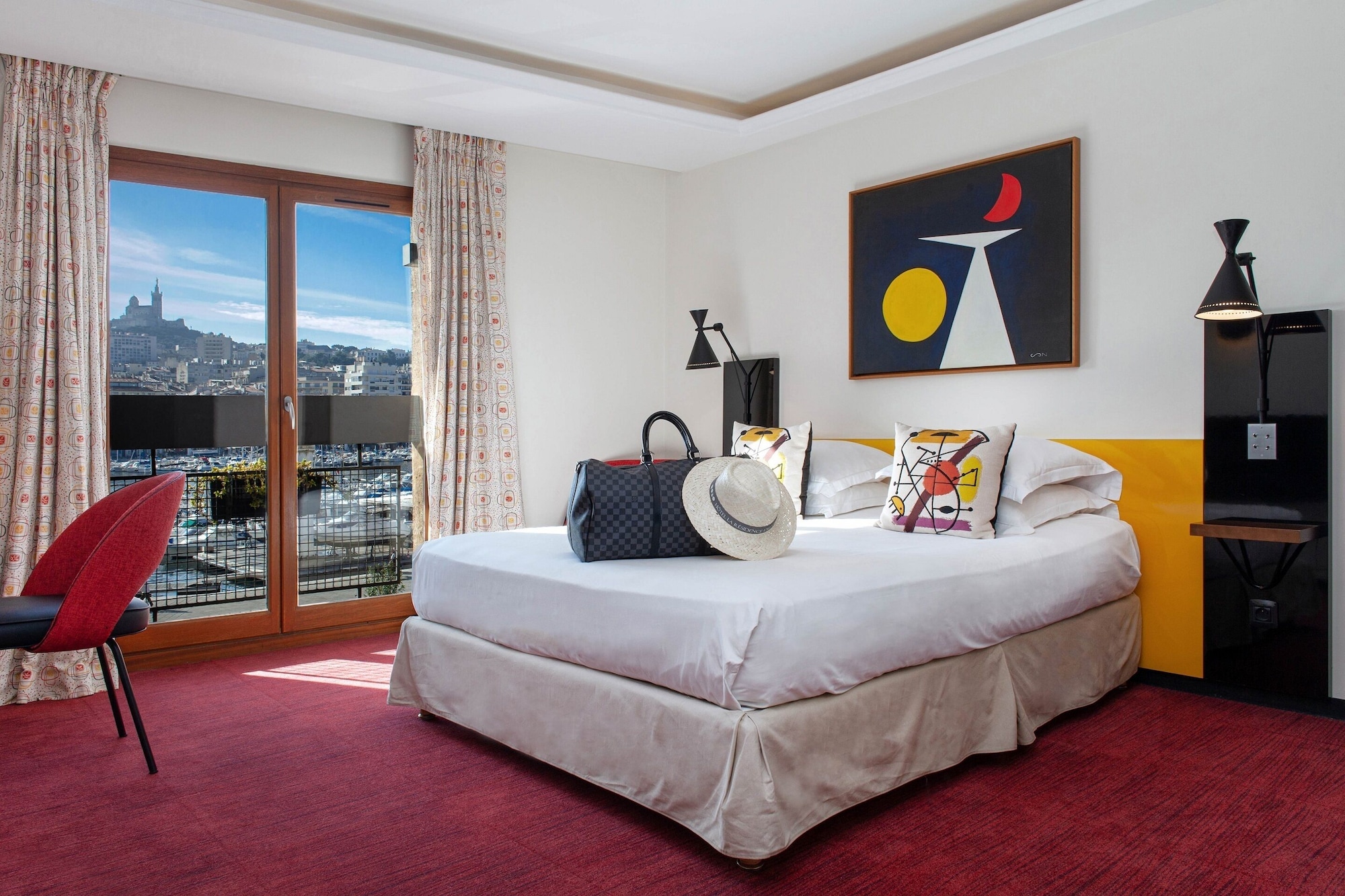 DELUXE, SEA VIEW