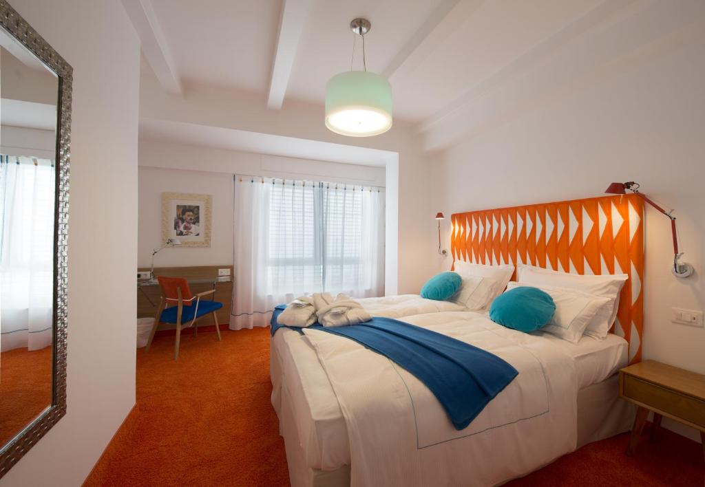Suite, Sea View