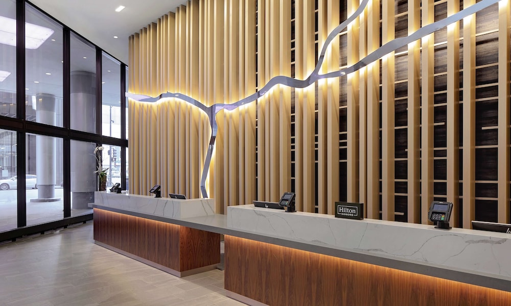 Hilton Grand Vacations Club Chicago Magnificent Mile 12/37
