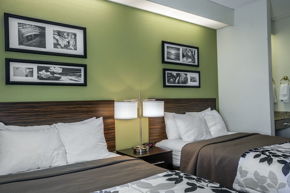 Clarion Pointe Sevierville-Pigeon Forge 13/43