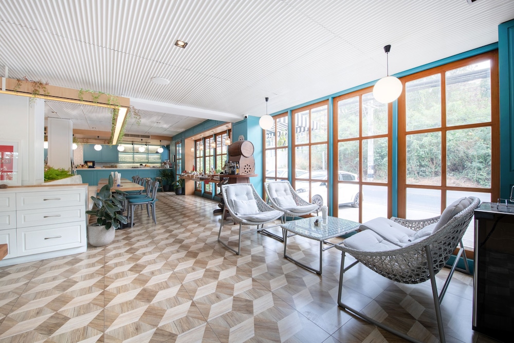 Capital O 631 Blooming Hill Boutique Suites 43/50