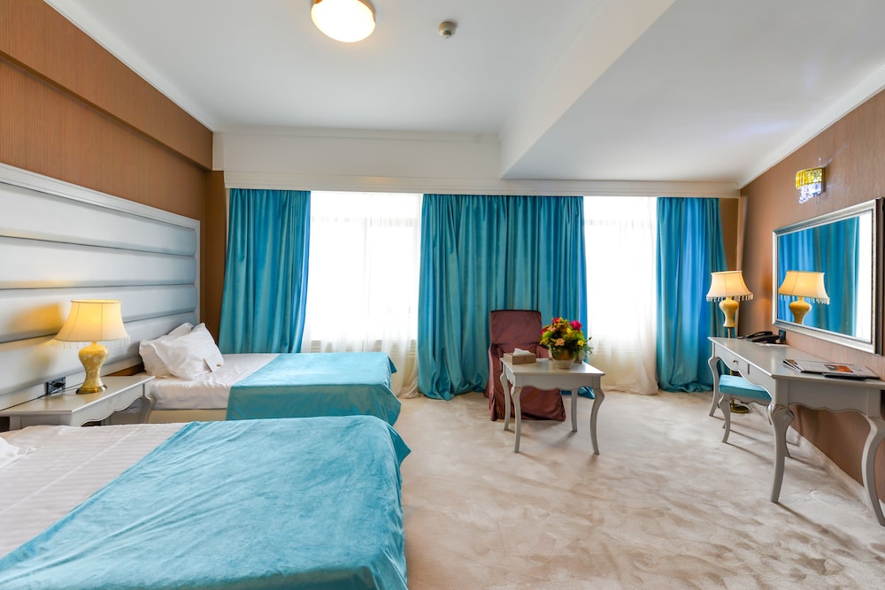 Phoenicia Grand Hotel 21/74
