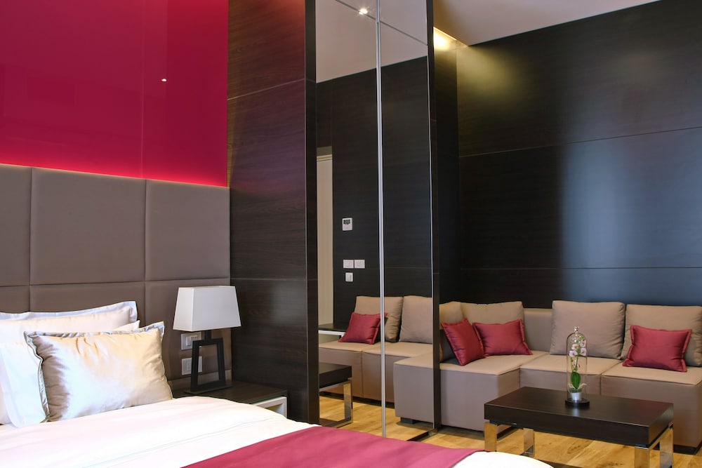 Maccani Luxury Suites 22/85