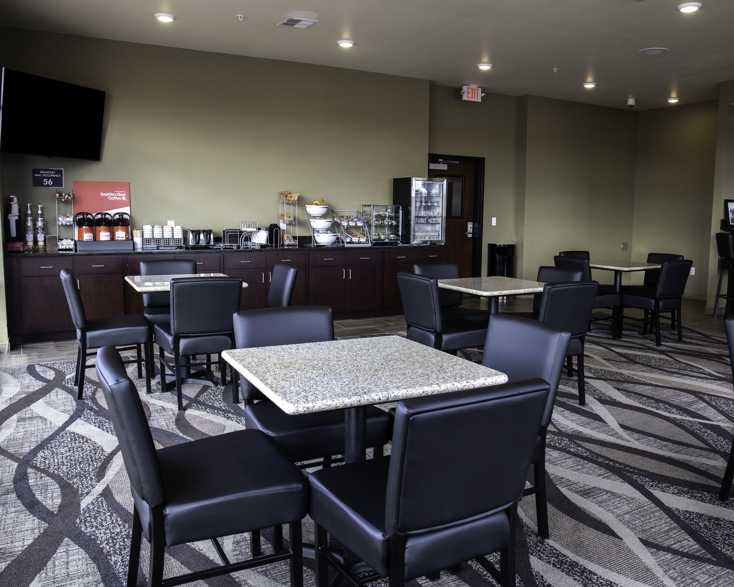 Cobblestone Hotel & Suites - Two Rivers 36/42