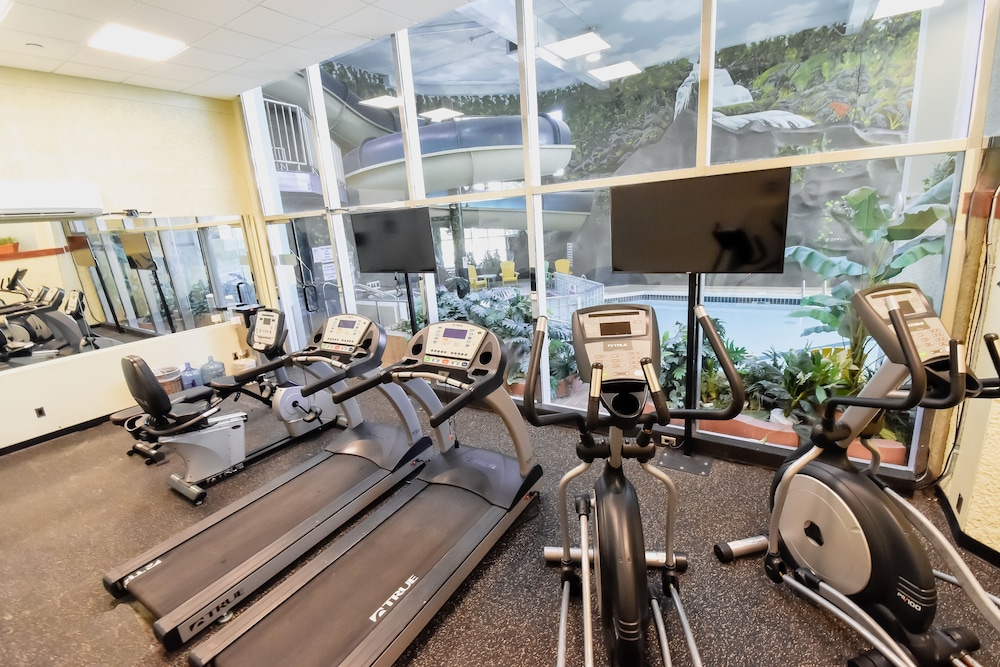 Canad Inns Destination Centre Windsor Park 35/51
