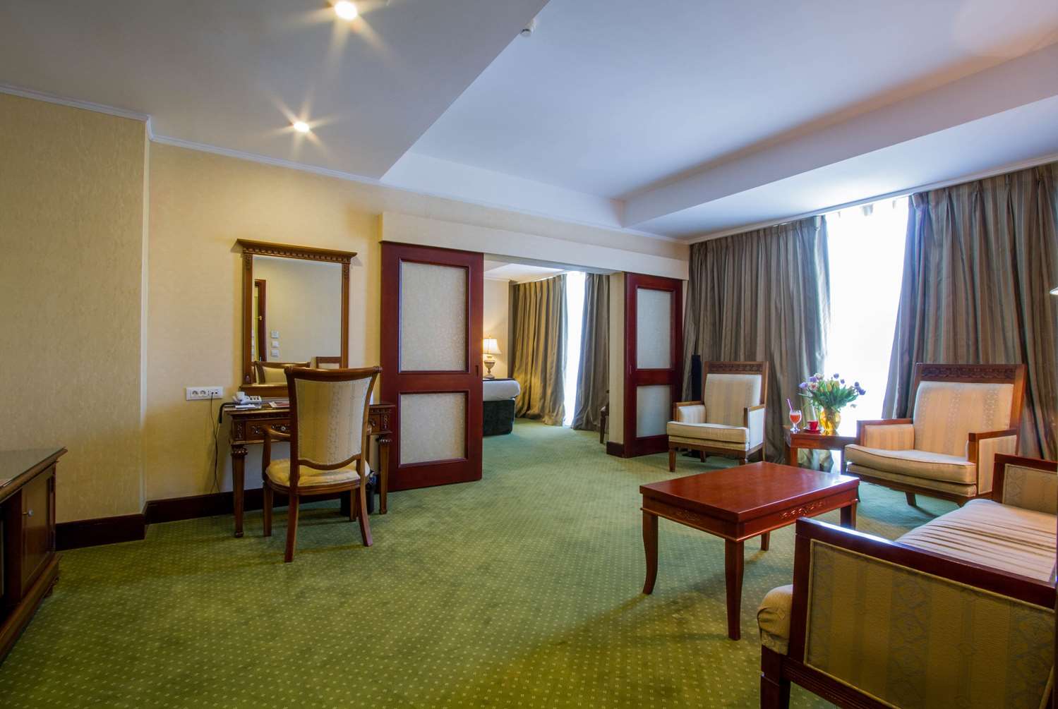 Ramada Brasov Hotel 11/22