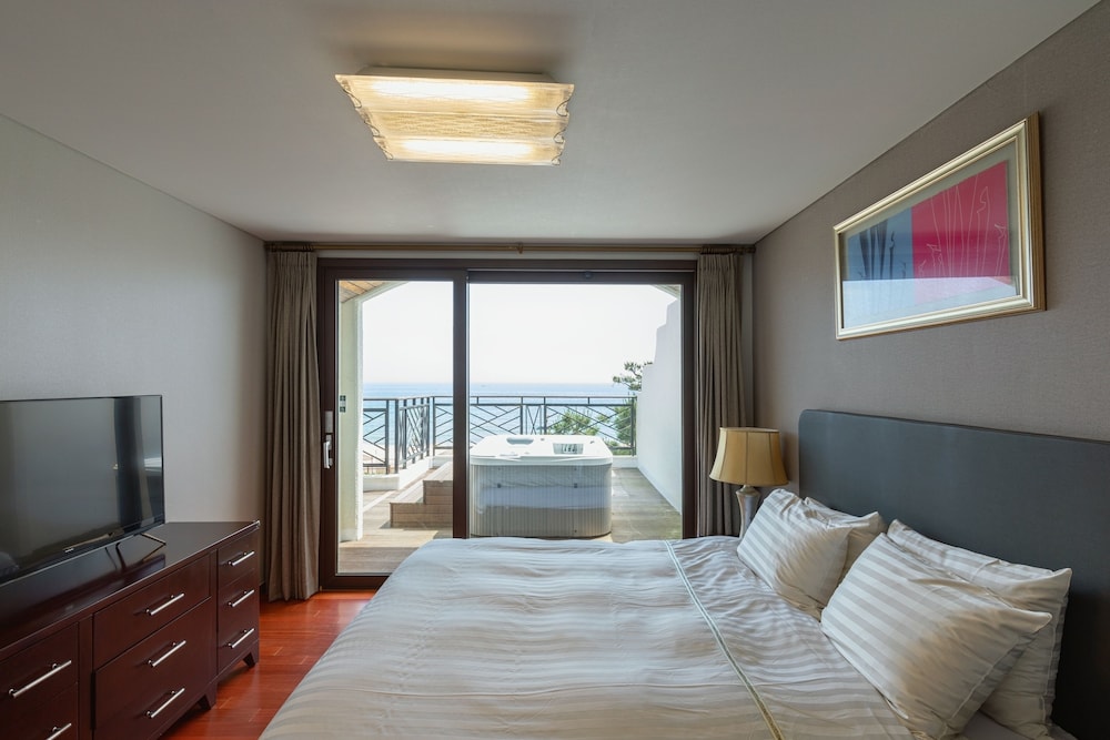 Sol Beach Yangyang 5/50