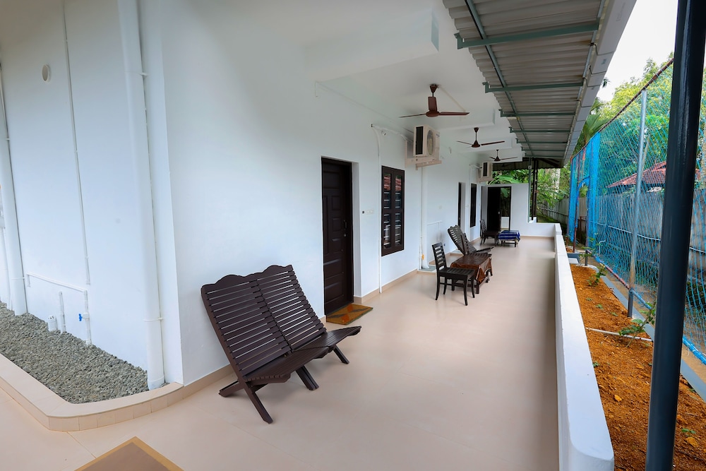 Illikkalam Lakeside Cottages 34/66