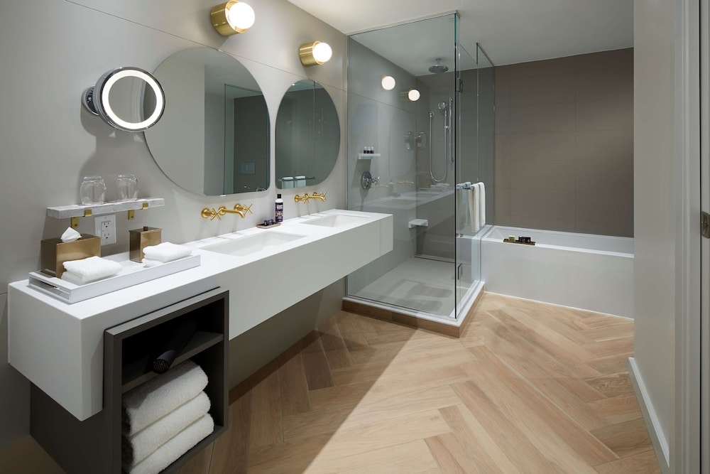 Andaz Ottawa Byward Market A Concept By Hyatt 49/74