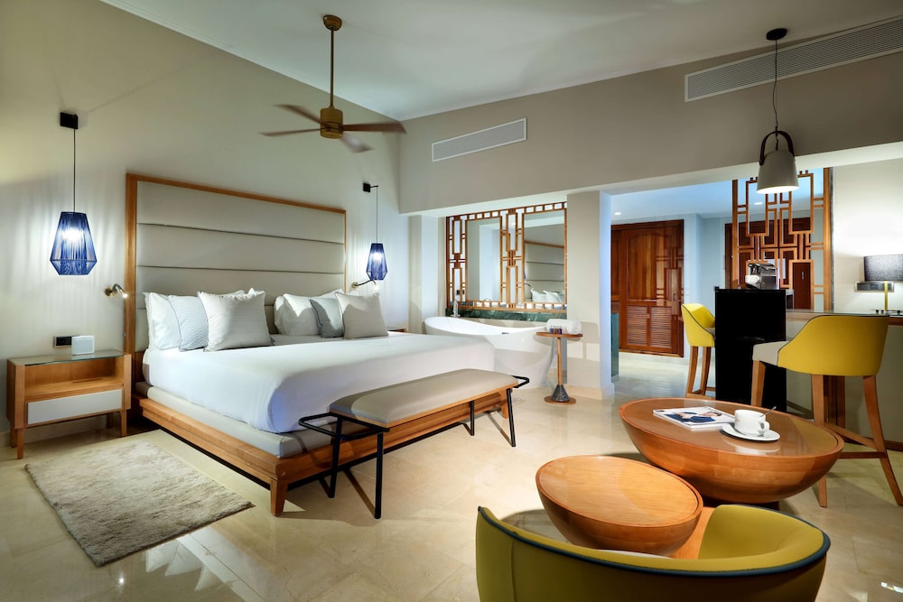Grand Palladium Palace Resort Spa Casino All Inclusive 14/40