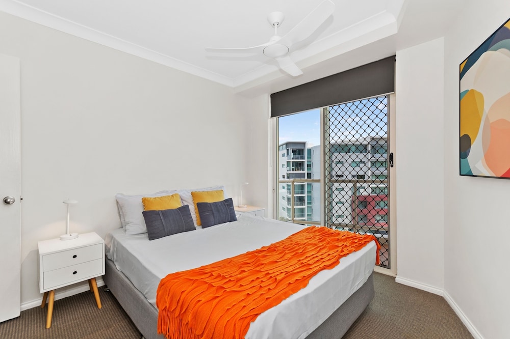 3 Bedrooms, Apartment, 2 Double and Twin Beds